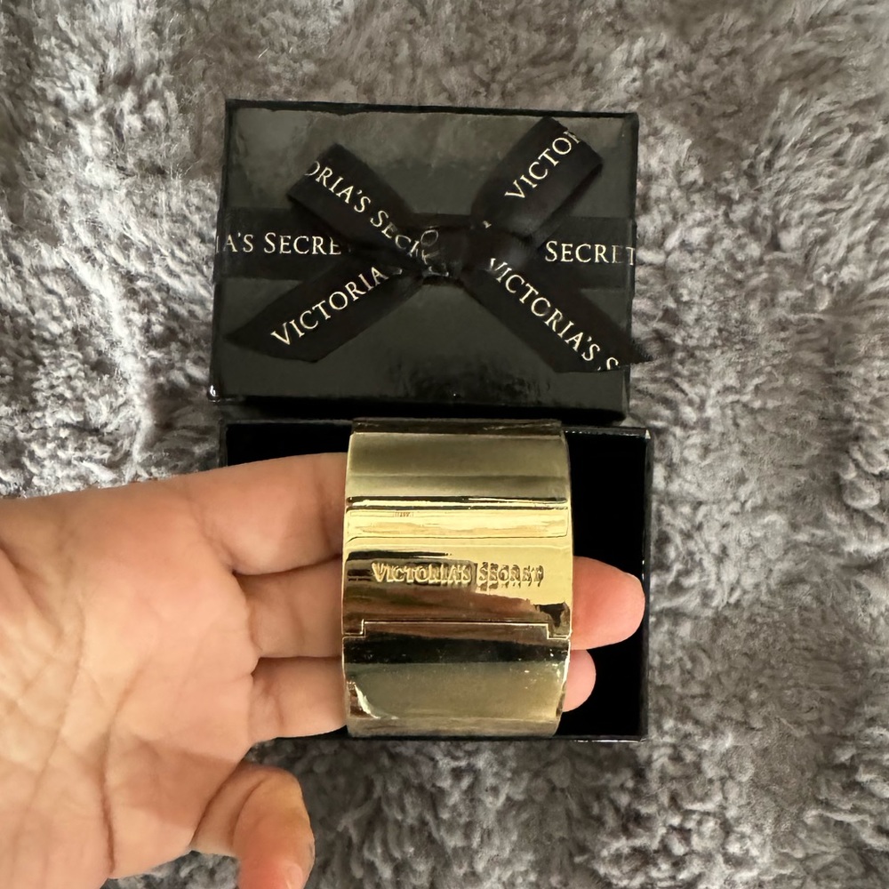 Victoria's Secret  Gold Rhinestone Bangle Bracelet Cuff with box